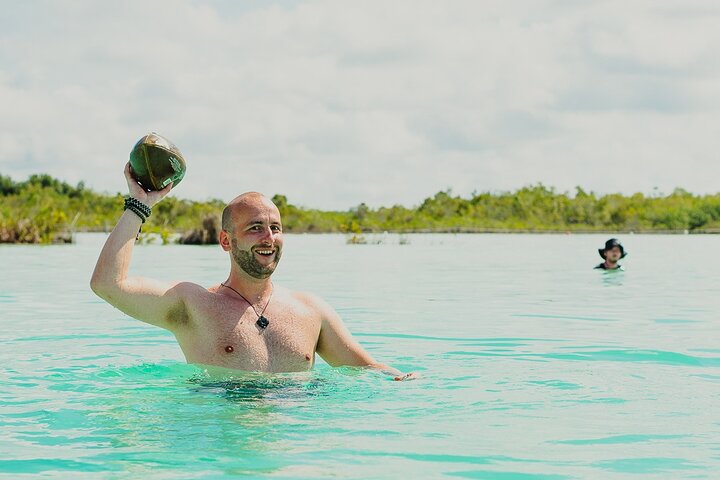 メキシコ、バカラ・ラグーンのボートツアー。セノーテとカラフルな水域を探検、写真18 | wizardtrip