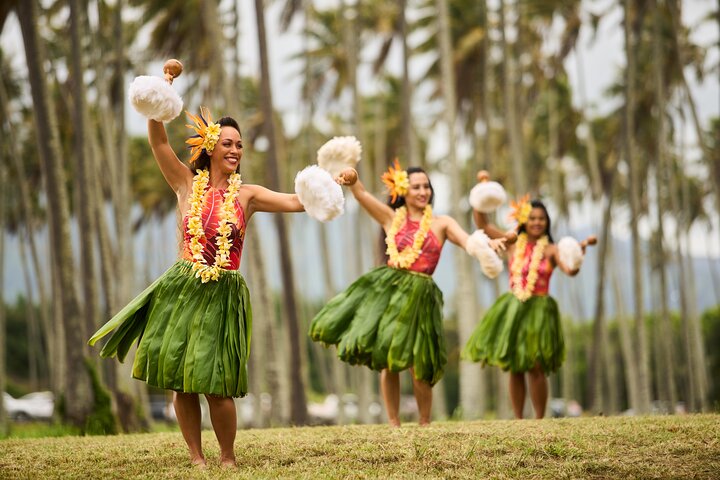 Kauai: Luau Ka Hikina Admission with Dinner and Lei Greeting | wizardtrip