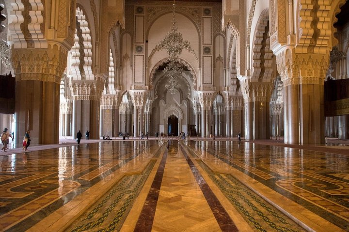 Casablanca stadstour met Hassan II Moskee, Rick's Cafe, Ain Diab, Koninklijk Paleis en Oude Medina, foto 51 | wizardtrip