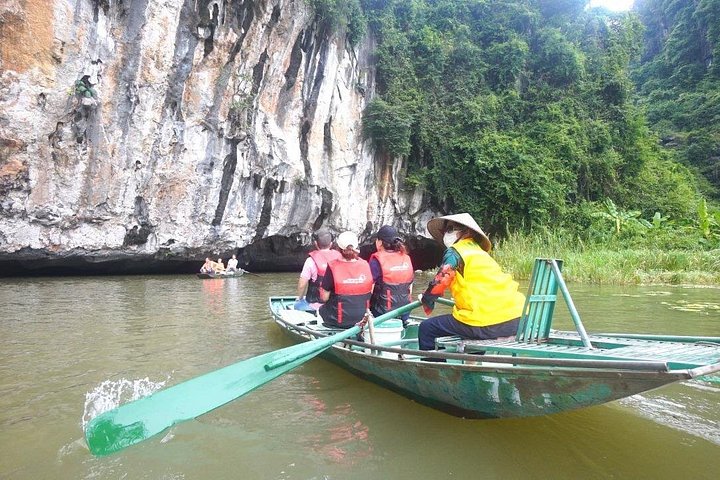 Explorez le patrimoine culturel du Vietnam avec une visite des villages d'encens et des merveilles naturelles de Ninh Binh au départ de Hanoï, photo 29 | wizardtrip