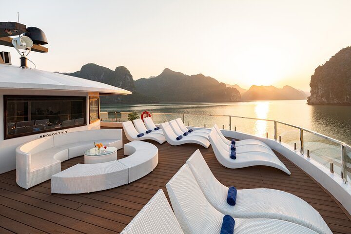 Luxury Hera Cruise navigating through the stunning karst formations of Halong Bay, Vietnam, photo 45 | wizardtrip