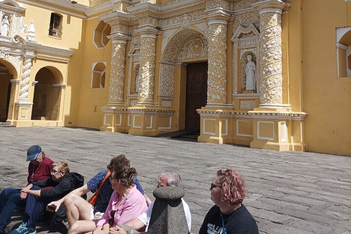 Recorrido guiado a pie explorando los monumentos históricos y sitios culturales de Antigua, Guatemala, foto 8 | wizardtrip