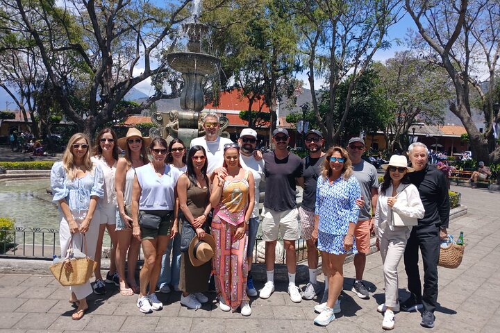 Recorrido guiado a pie explorando los monumentos históricos y sitios culturales de Antigua, Guatemala, foto 11 | wizardtrip