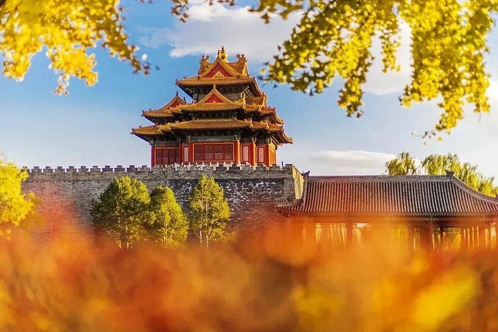 Private walking tour of Beijing's Forbidden City and Tiananmen Square, exploring imperial history and architecture, photo 6 | wizardtrip