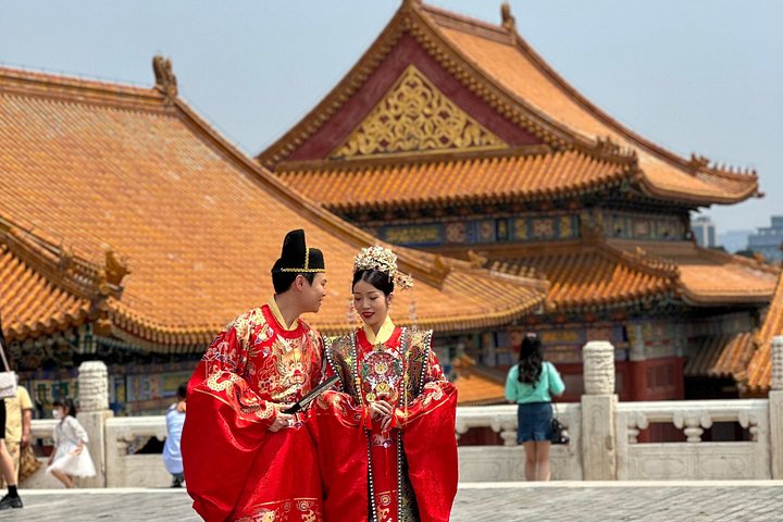 Private walking tour of Beijing's Forbidden City and Tiananmen Square, exploring imperial history and architecture, photo 10 | wizardtrip