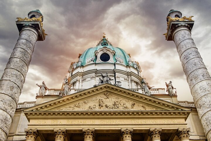 Concert de musique classique Les Quatre Saisons de Vivaldi à la Karlskirche de Vienne | wizardtrip