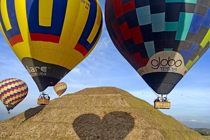 Heißluftballonfahrt über die alten Pyramiden von Teotihuacán, Mexiko-Stadt, Foto 37 | wizardtrip