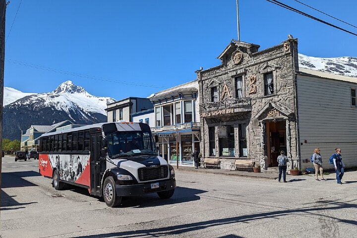 Upplev Skagway's fantastiska landskap, från vyer från toppen till ett hundspannsläger och Yukon Suspension Bridge, foto 6 | wizardtrip