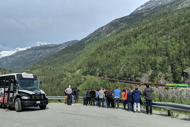 Naturskön Yukon-äventyrstur från Skagway till Kanada, med sjöar, berg och vilda djur, foto 11 | wizardtrip