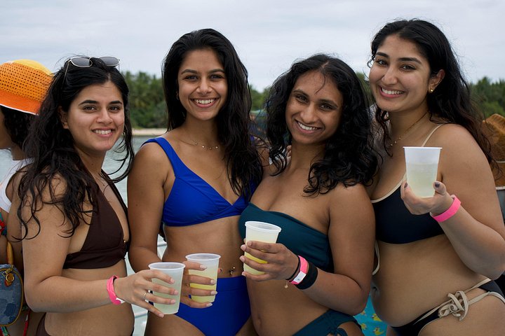 Cruzeiro de barco de festa com snorkel e bebidas em Punta Cana, República Dominicana, foto 27 | wizardtrip