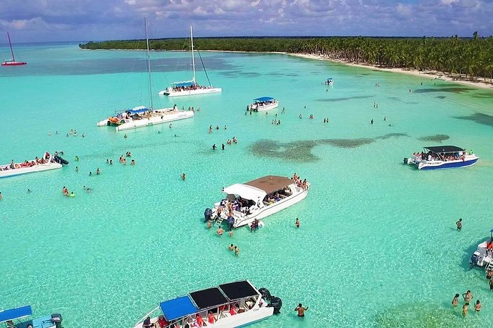 Cruzeiro de barco de festa com snorkel e bebidas em Punta Cana, República Dominicana, foto 40 | wizardtrip