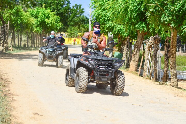 Udforsk Punta Canas landskaber på en 4x4 ATV, besøg gårde og Macao Beach, foto 10 | wizardtrip