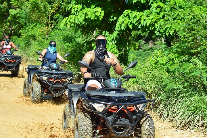 Udforsk Punta Canas landskaber på en 4x4 ATV, besøg gårde og Macao Beach, foto 13 | wizardtrip