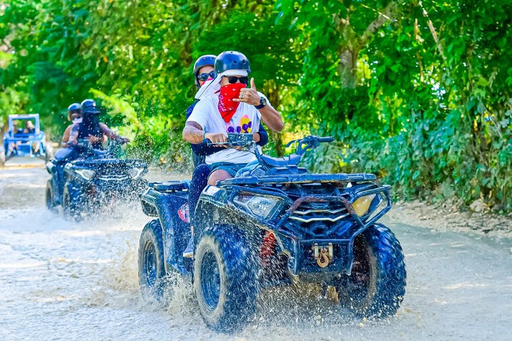 Udforsk Punta Canas landskaber på en 4x4 ATV, besøg gårde og Macao Beach, foto 27 | wizardtrip