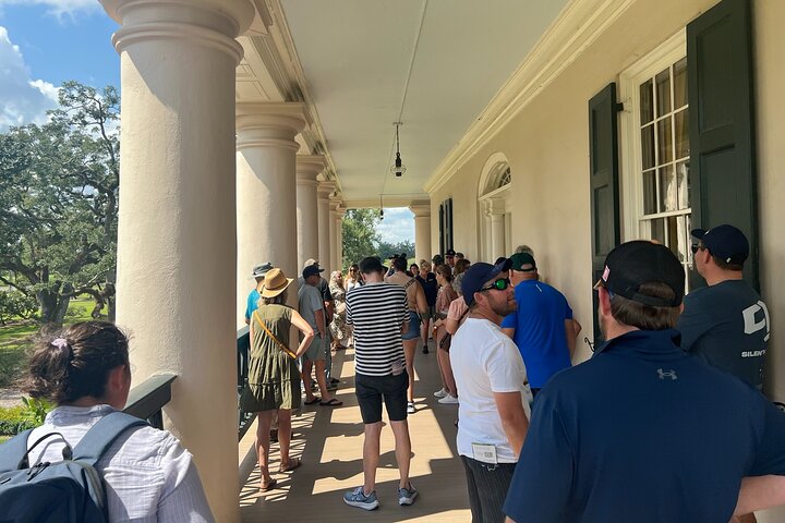 Eine malerische Bootsfahrt durch einen Sumpf in Louisiana und ein Besuch der historischen Oak Alley Plantation in der Nähe von New Orleans, Foto 17 | wizardtrip
