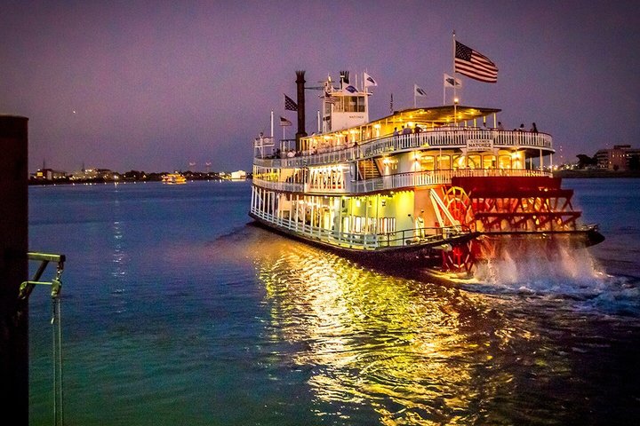Desfrute de um cruzeiro VIP com jantar e jazz no Rio Mississippi em Nova Orleans com música ao vivo e vistas panorâmicas, foto 9 | wizardtrip