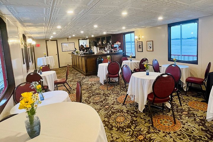 Desfrute de um cruzeiro VIP com jantar e jazz no Rio Mississippi em Nova Orleans com música ao vivo e vistas panorâmicas, foto 15 | wizardtrip
