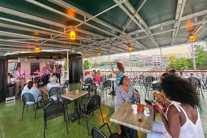 Desfrute de um cruzeiro VIP com jantar e jazz no Rio Mississippi em Nova Orleans com música ao vivo e vistas panorâmicas, foto 17 | wizardtrip