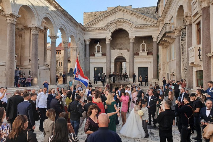Recorrido guiado a pie por el Palacio de Diocleciano y Split, Croacia, foto 11 | wizardtrip