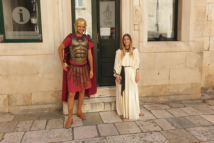 Recorrido guiado a pie por el Palacio de Diocleciano y Split, Croacia, foto 18 | wizardtrip