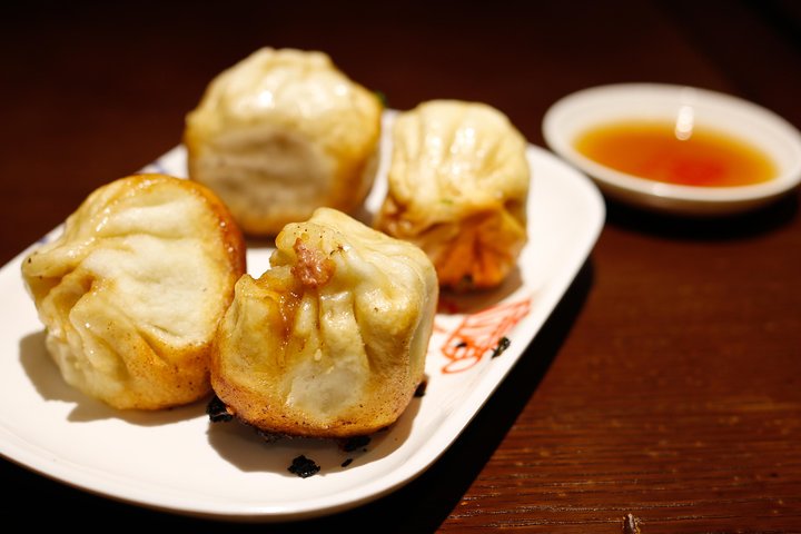 Authentic Local Food Tour in Central Shanghai | wizardtrip