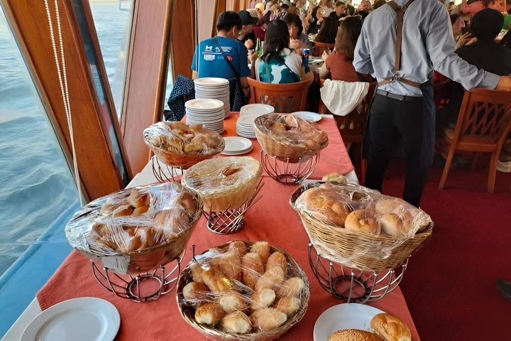 Profitez d'une croisière dîner de luxe sur le Nil au Caire avec spectacles et buffet, photo 18 | wizardtrip