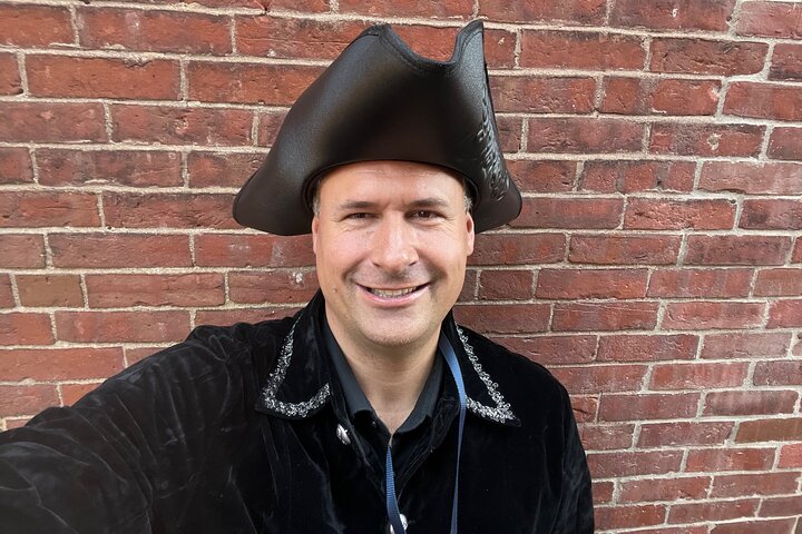Explore Salem's witch trial history and haunted sites on a guided walking tour, photo 9 | wizardtrip