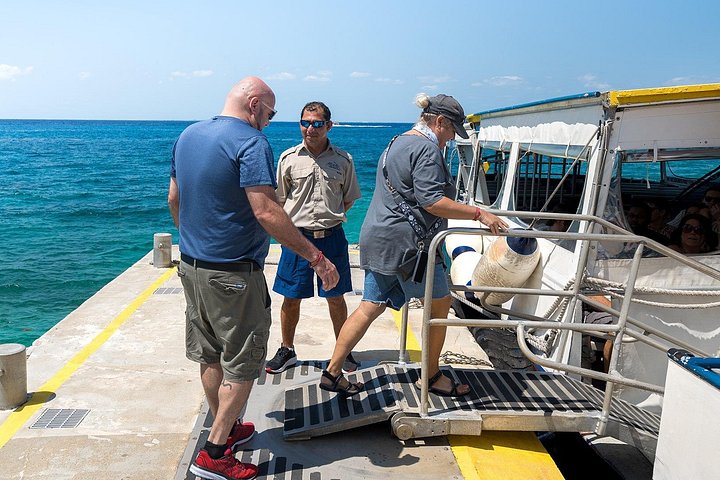 Vive un viaje submarino en un submarino real explorando los vibrantes arrecifes y la vida marina de Cozumel, foto 18 | wizardtrip
