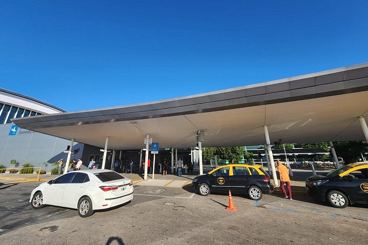 Privater Flughafentransfer-Service in Buenos Aires mit verschiedenen Fahrzeugoptionen für Komfort und Bequemlichkeit, Foto 8 | wizardtrip