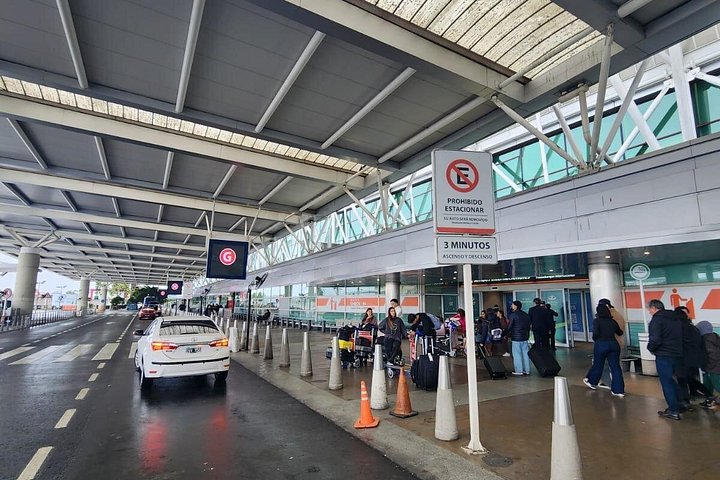Privater Flughafentransfer-Service in Buenos Aires mit verschiedenen Fahrzeugoptionen für Komfort und Bequemlichkeit, Foto 9 | wizardtrip