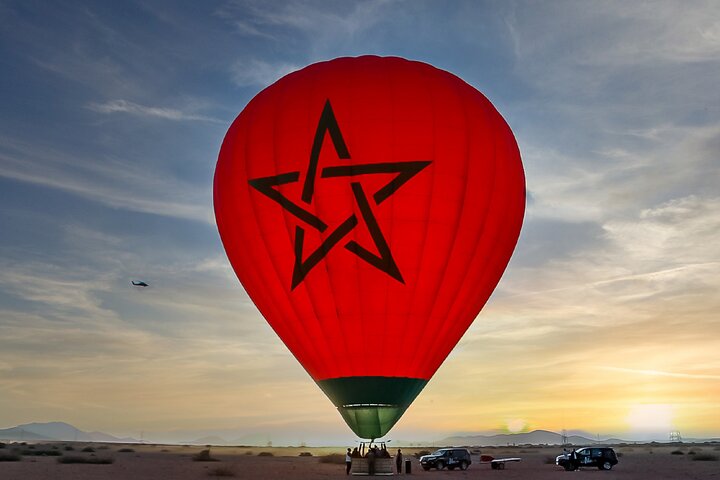 Volo in mongolfiera sul deserto di Marrakech e sulle montagne dell'Atlante con colazione, foto 18 | wizardtrip