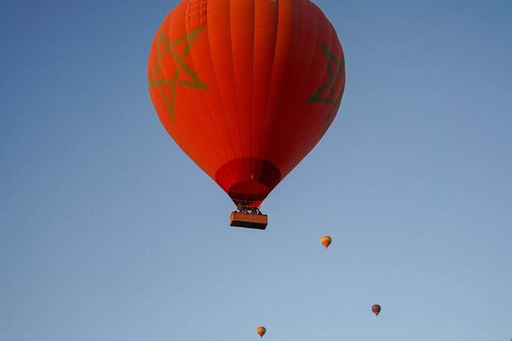 Volo in mongolfiera sul deserto di Marrakech e sulle montagne dell'Atlante con colazione, foto 22 | wizardtrip