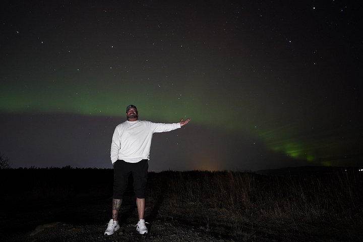 Kleingruppen-Nordlichter-Tour ab Reykjavik, Island, mit professioneller Fotografie und Wikinger-Requisiten, Foto 12 | wizardtrip