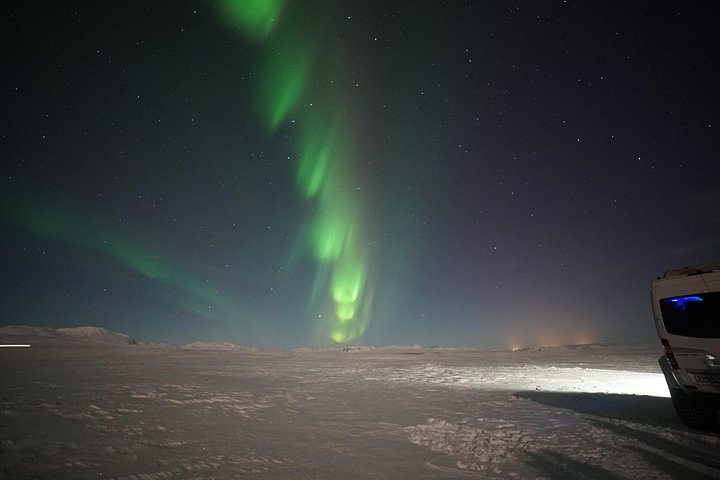 Kleingruppen-Nordlichter-Tour ab Reykjavik, Island, mit professioneller Fotografie und Wikinger-Requisiten, Foto 18 | wizardtrip