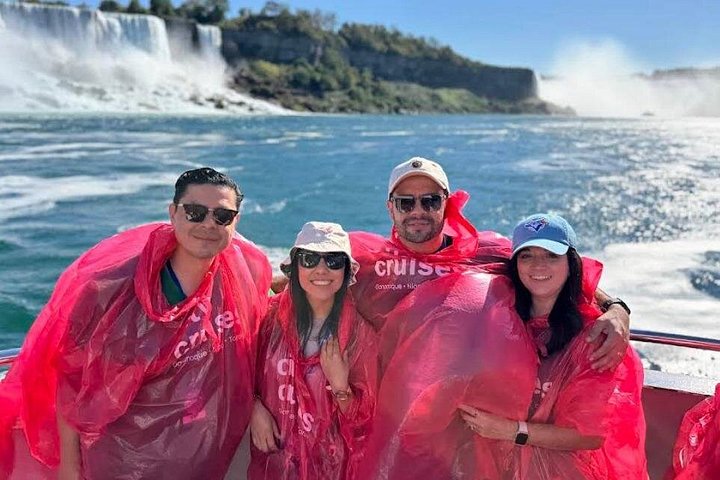 Erleben Sie die Niagara Fälle, Kanada mit einer Bootsfahrt und der Tour "Journey Behind the Falls", Foto 7 | wizardtrip