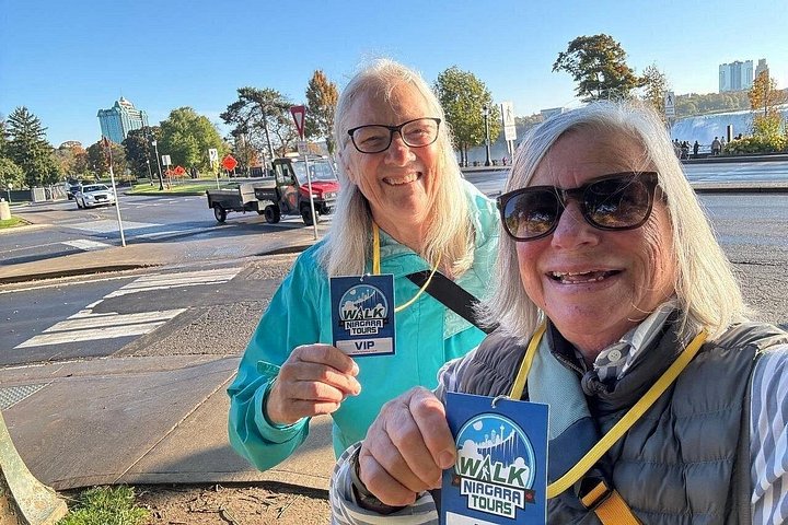 Erleben Sie die Niagara Fälle, Kanada mit einer Bootsfahrt und der Tour "Journey Behind the Falls", Foto 16 | wizardtrip