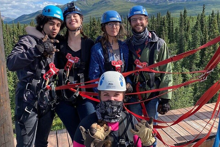 Ervaar een opwindend zipline-avontuur door het Alaskaanse boreale bos nabij Denali National Park, foto 20 | wizardtrip