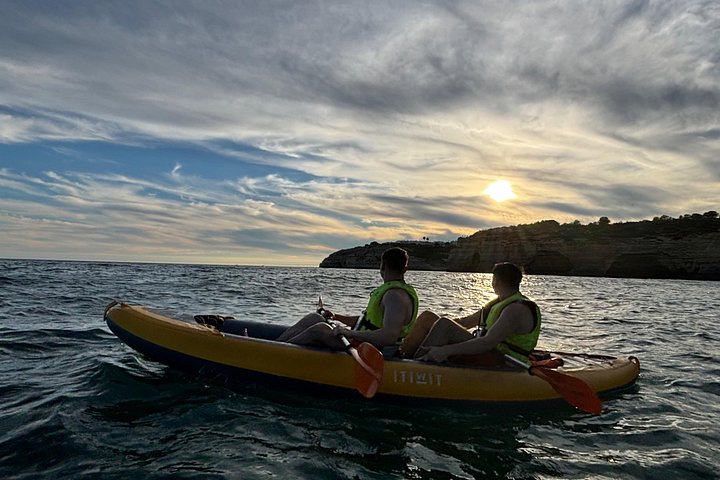 Kayak tour exploring the stunning Benagil sea caves and beaches near Portimão, Portugal, photo 8 | wizardtrip