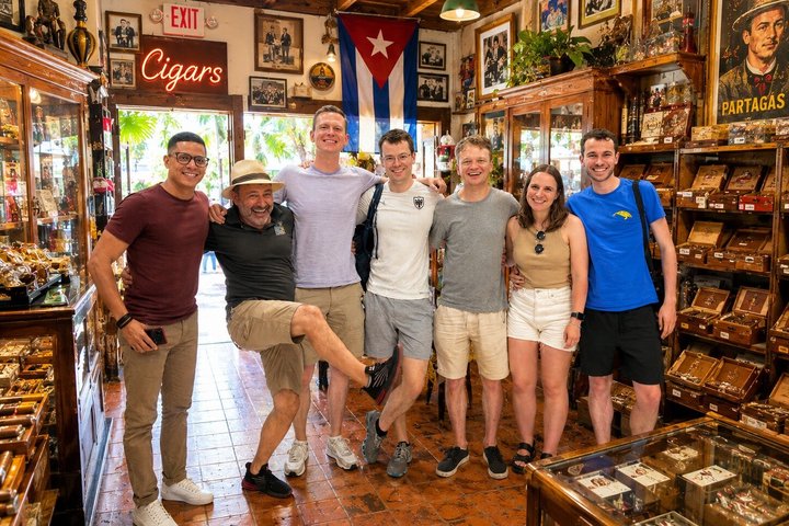 En livlig kulinarisk och kulturell vandring genom Miamis Little Havana-kvarter, foto 42 | wizardtrip