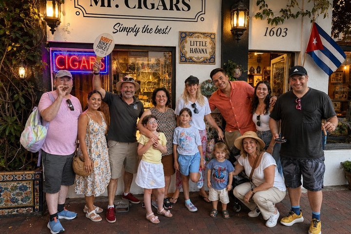 En livlig kulinarisk och kulturell vandring genom Miamis Little Havana-kvarter, foto 48 | wizardtrip