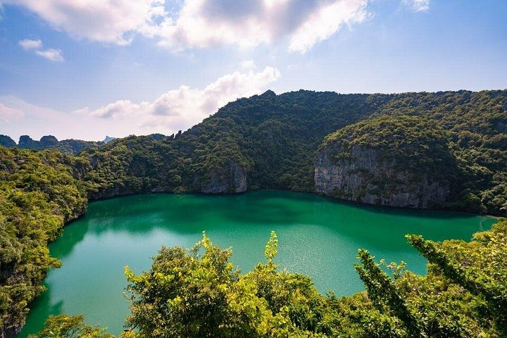 Luxe speedboot tour die de prachtige Ang Thong Islands National Marine Park bij Koh Samui, Thailand verkent, foto 15 | wizardtrip