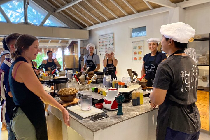 Impara a cucinare autentici piatti indonesiani in una lezione divertente e pratica a Gili Trawangan, foto 21 | wizardtrip