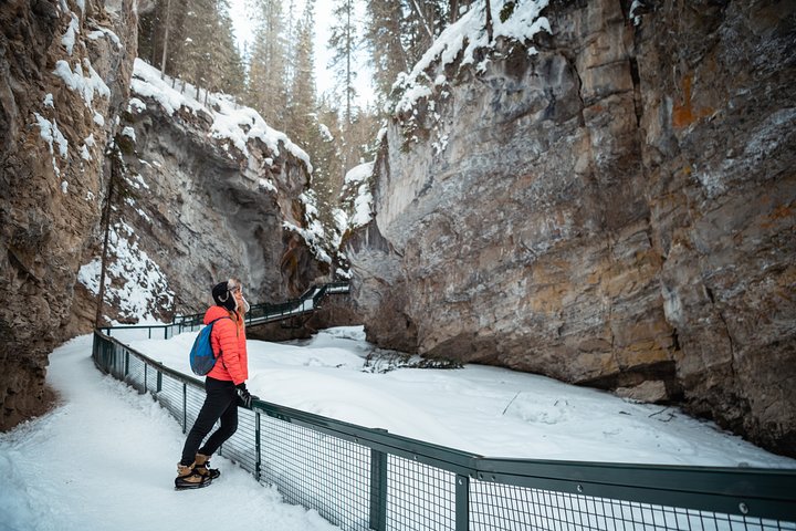 Excursion guidée sur glace dans le canyon Johnston gelé, parc national de Banff, Canada, photo 10 | wizardtrip