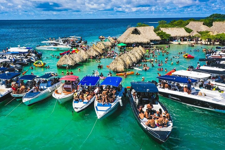 Cartagena 5 Island Hop Tour: Lunch, Snorkel, Beach Clubs, & More | wizardtrip