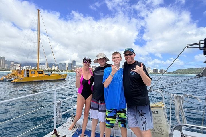 Excursion en catamaran à Waikiki, Hawaï, avec tortues et sports nautiques, photo 12 | wizardtrip