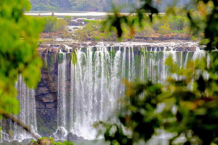 Experience the majestic Iguaçu Falls on both the Brazilian and Argentine sides with a guided small-group tour, photo 13 | wizardtrip