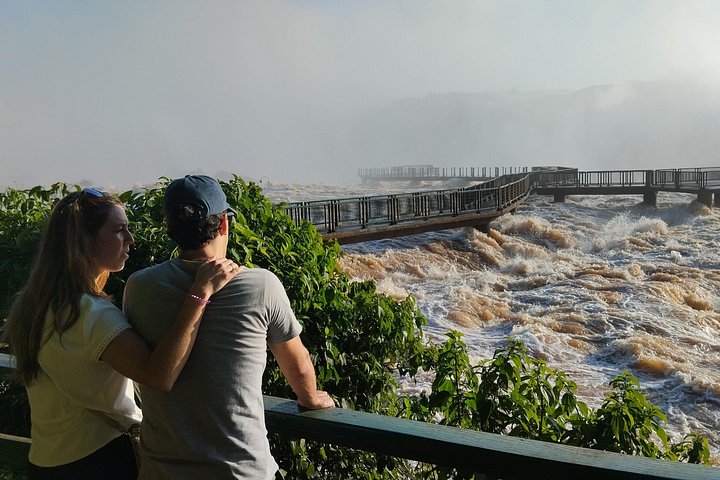 Experience the majestic Iguaçu Falls on both the Brazilian and Argentine sides with a guided small-group tour, photo 25 | wizardtrip