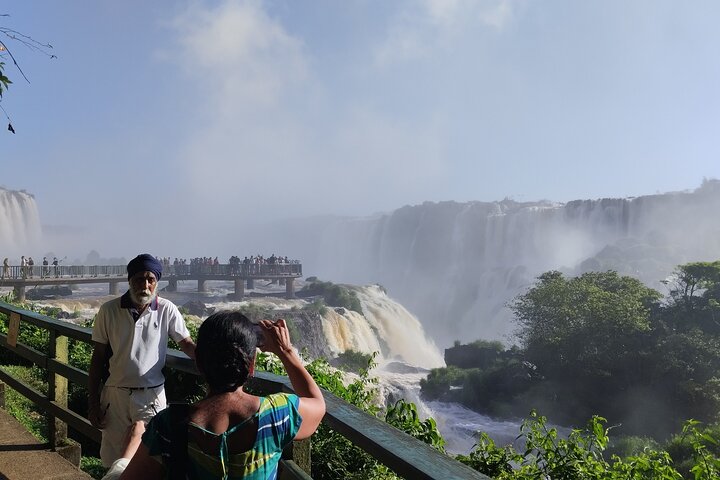 Experience the majestic Iguaçu Falls on both the Brazilian and Argentine sides with a guided small-group tour, photo 34 | wizardtrip