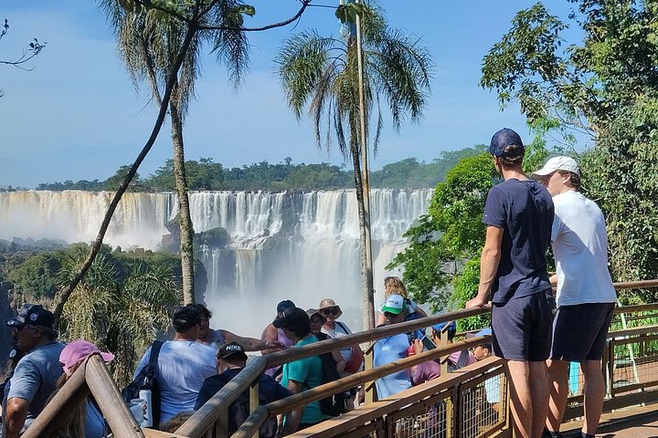 Experience the majestic Iguaçu Falls on both the Brazilian and Argentine sides with a guided small-group tour, photo 36 | wizardtrip