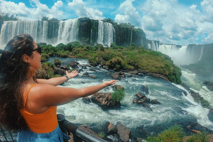Experience the majestic Iguaçu Falls on both the Brazilian and Argentine sides with a guided small-group tour, photo 39 | wizardtrip